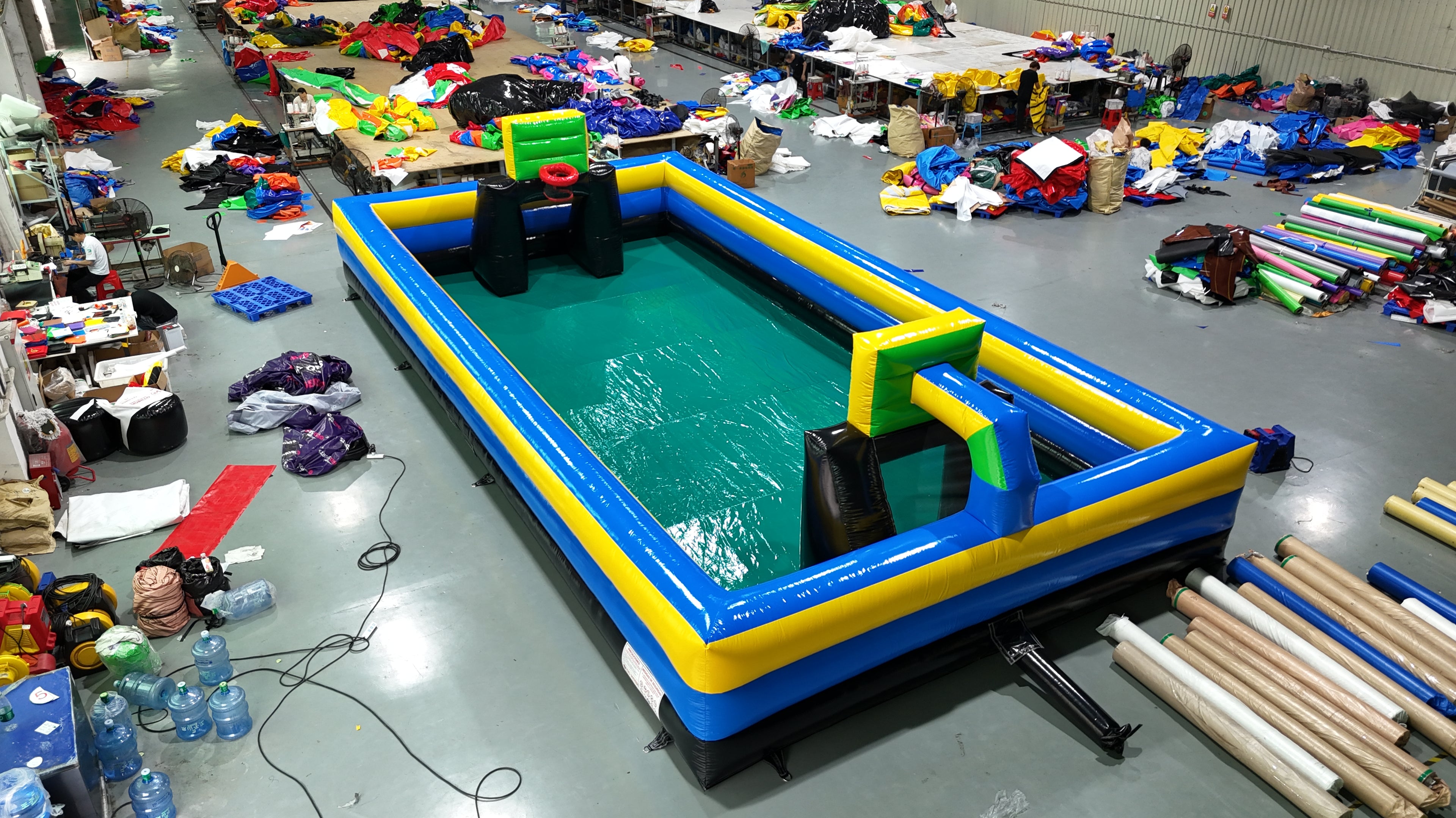 Inflatable swimming pool football field 0.55PVC Canada