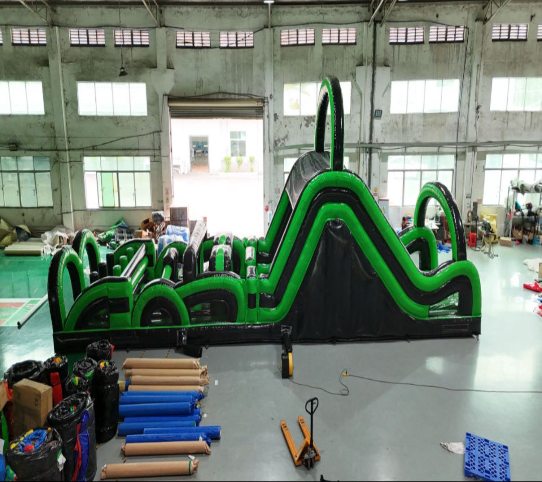 Black green inflatable obstacle slide 0.55PVC Spain